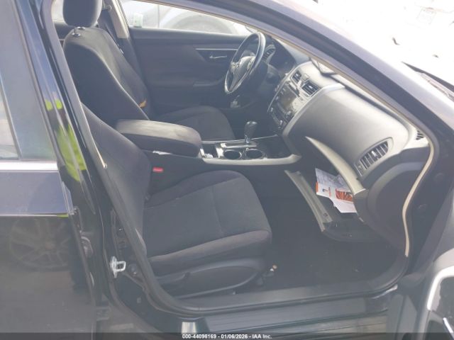 Nissan Altima 2.5 Sv Image 4