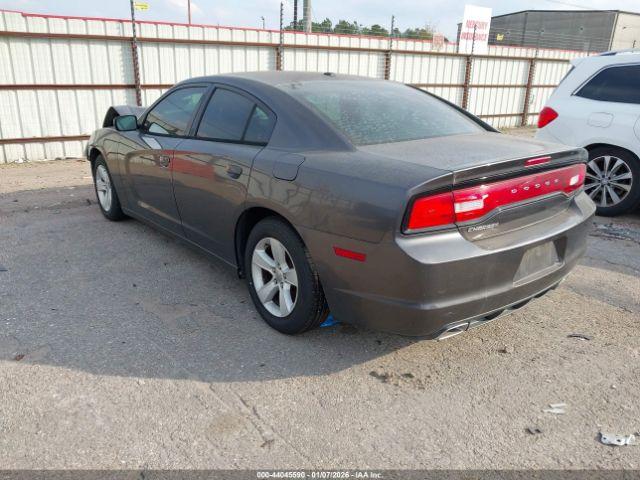 Dodge Charger Se Image 4