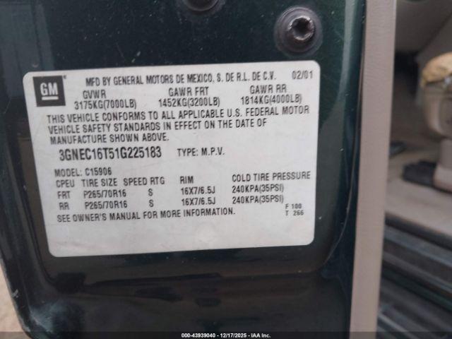 Chevrolet Suburban 1500 Lt Image 6