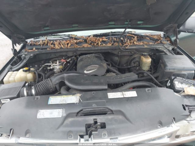 Chevrolet Suburban 1500 Lt Image 7