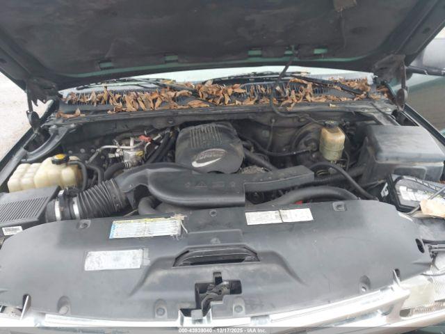 Chevrolet Suburban 1500 Lt Image 7