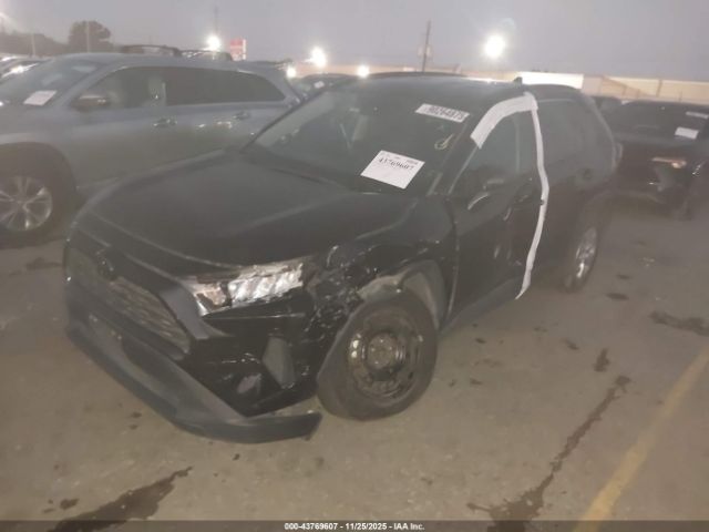 Toyota RAV4 Le Image 14