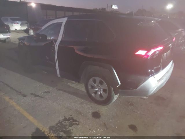 Toyota RAV4 Le Image 2