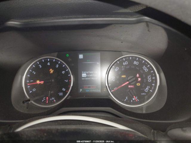 Toyota RAV4 Le Image 13