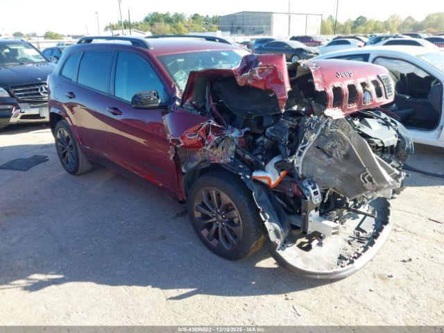  Salvage Jeep Cherokee