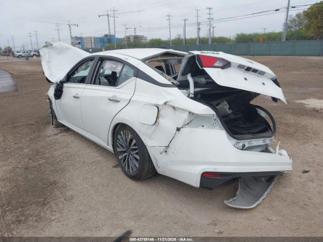 Nissan Altima Sv Fwd Image 6