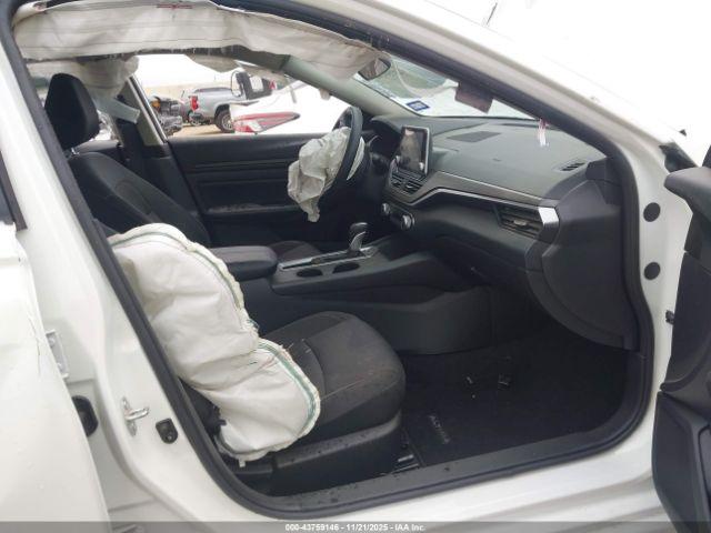 Nissan Altima Sv Fwd Image 8