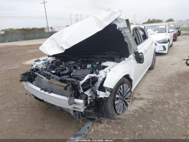 Nissan Altima Sv Fwd Image 4