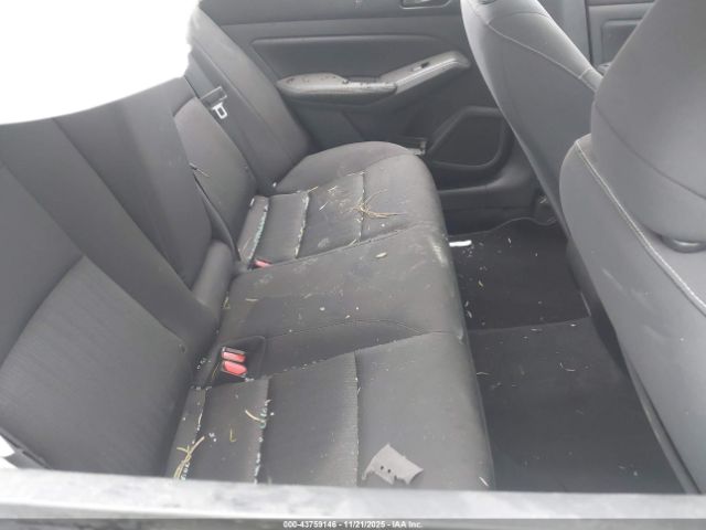 Nissan Altima Sv Fwd Image 5