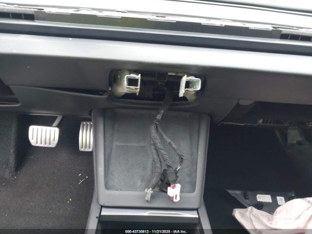 Tesla Model 3 Performance Image 5