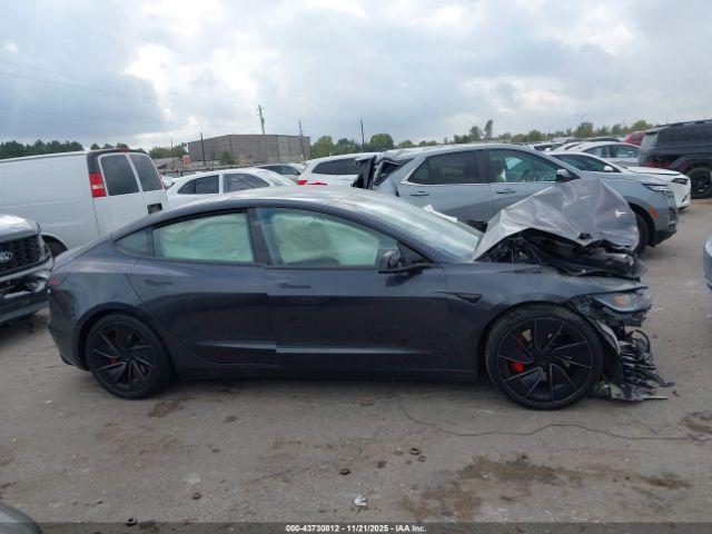 Tesla Model 3 Performance Image 9