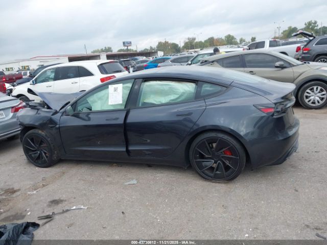 Tesla Model 3 Performance Image 13