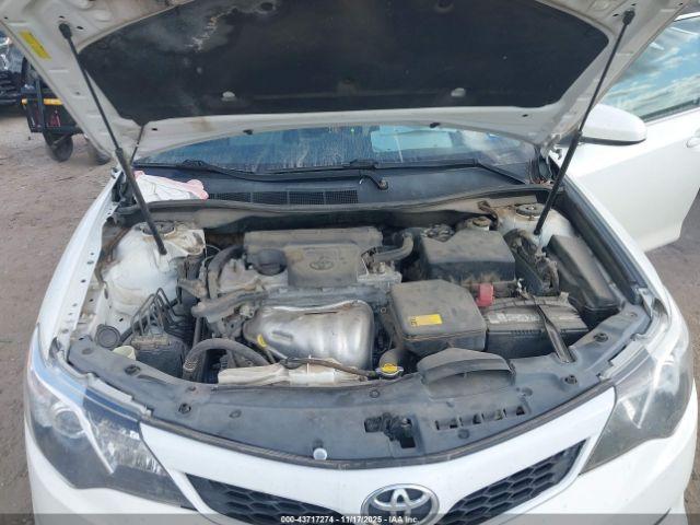 Toyota Camry Se Sport Image 10
