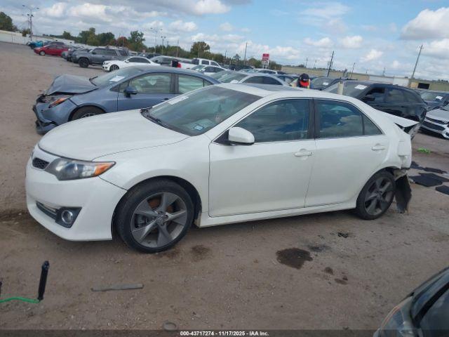 Toyota Camry Se Sport Image 15