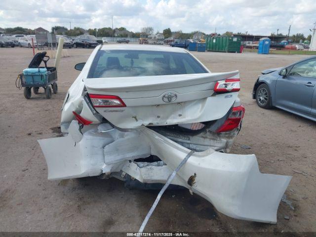 Toyota Camry Se Sport Image 12