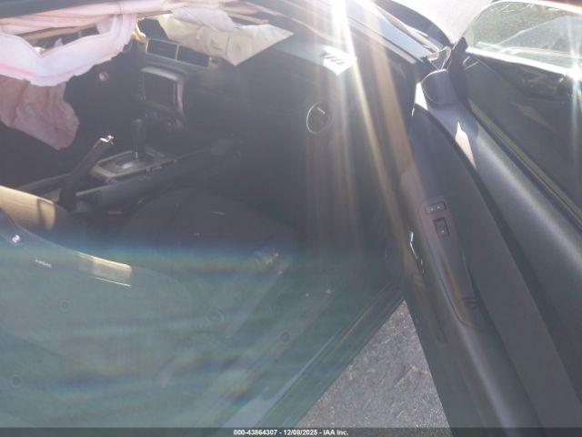 Chevrolet Camaro 1lt Image 13