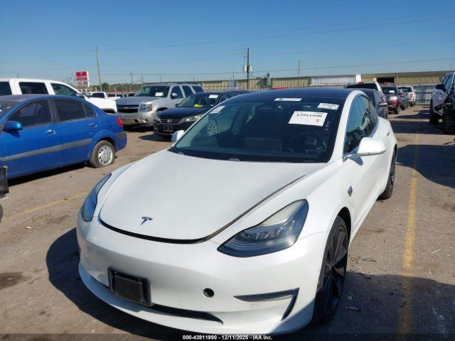 Tesla Model 3 Performance Dual Motor All-wheel Drive Image 16