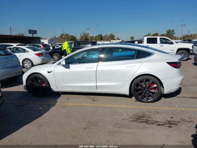 Tesla Model 3 Performance Dual Motor All-wheel Drive Image 13