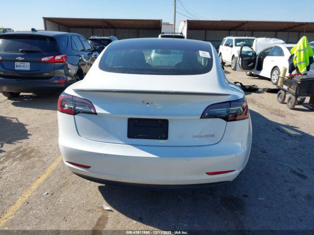 Tesla Model 3 Performance Dual Motor All-wheel Drive Image 18