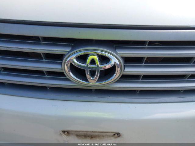 Toyota Highlander Image 11