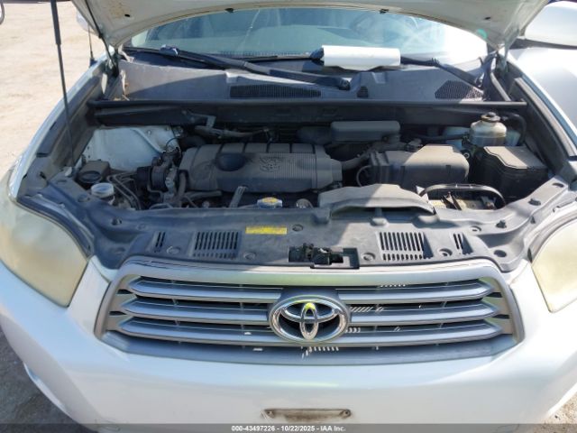 Toyota Highlander Image 10