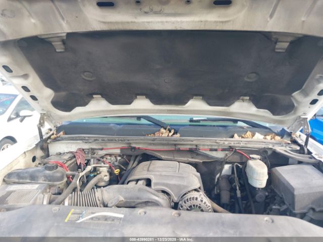 Chevrolet Silverado 2500 Work Truck Image 6