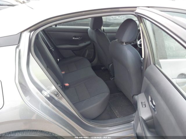 Nissan Sentra S Xtronic Cvt Image 16