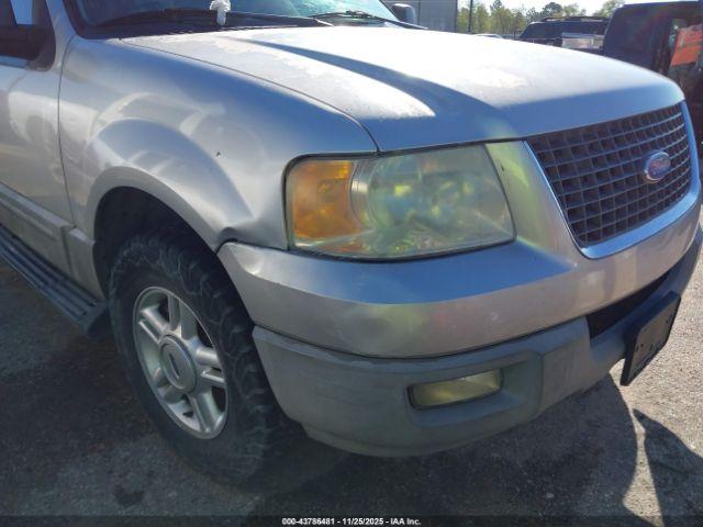 Ford Expedition Xlt Image 12