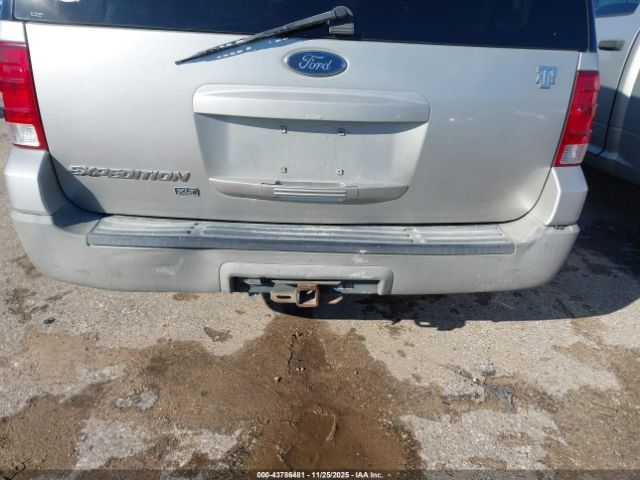 Ford Expedition Xlt Image 10