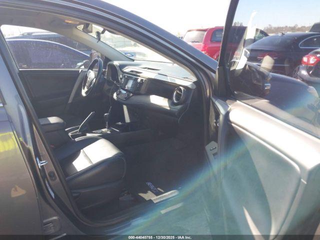 Toyota RAV4 Xle Image 7