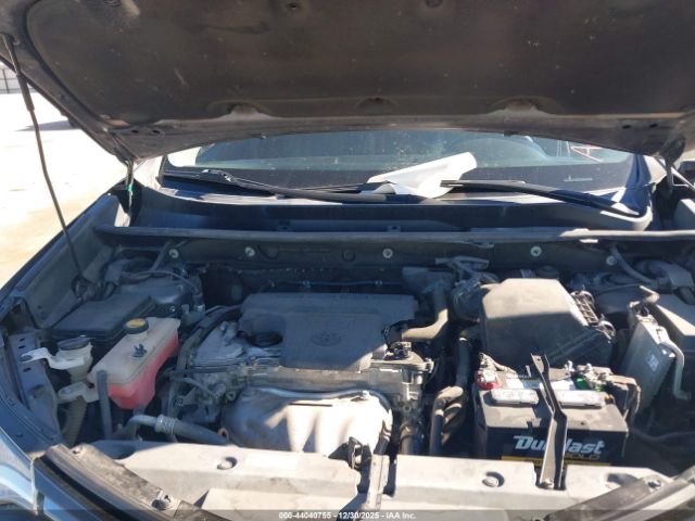 Toyota RAV4 Xle Image 14