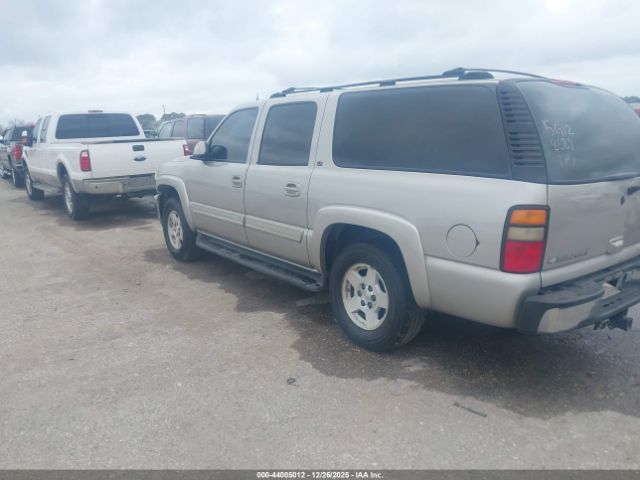 Chevrolet Suburban 1500 Lt Image 8