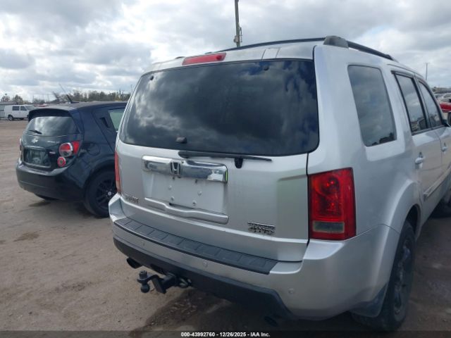 Honda Pilot Touring Image 3