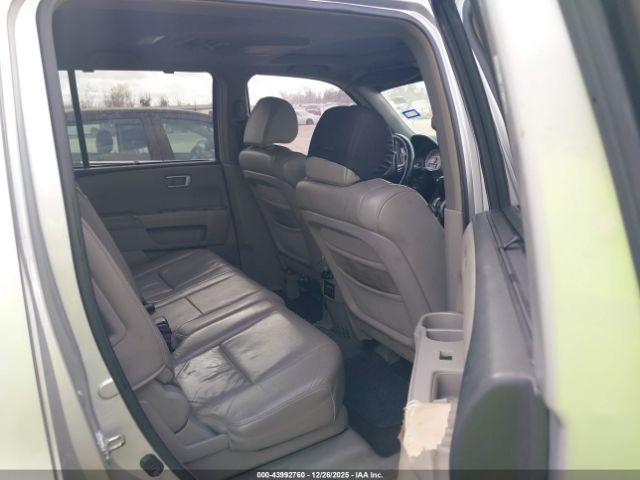 Honda Pilot Touring Image 6