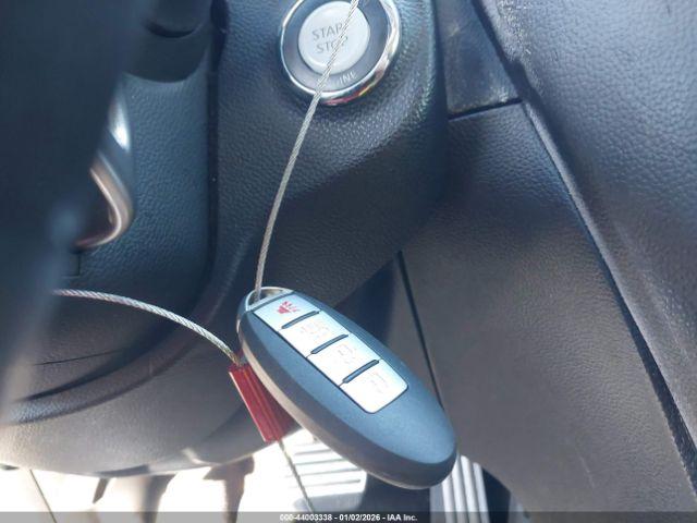 INFINITI G37 Journey Image 9