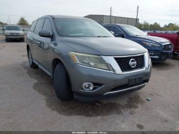  Salvage Nissan Pathfinder