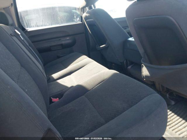 Chevrolet Silverado 1500 Ls Image 3