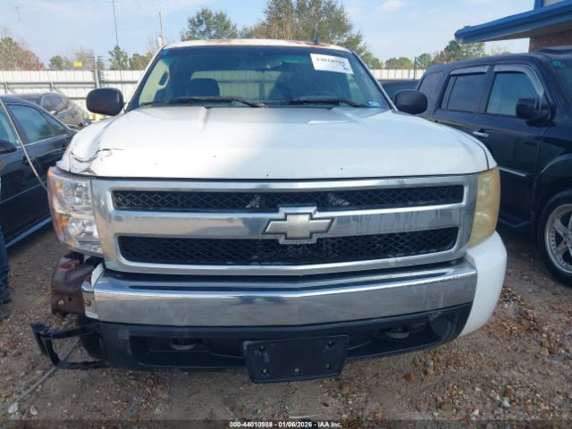 Chevrolet Silverado 1500 Ls Image 12