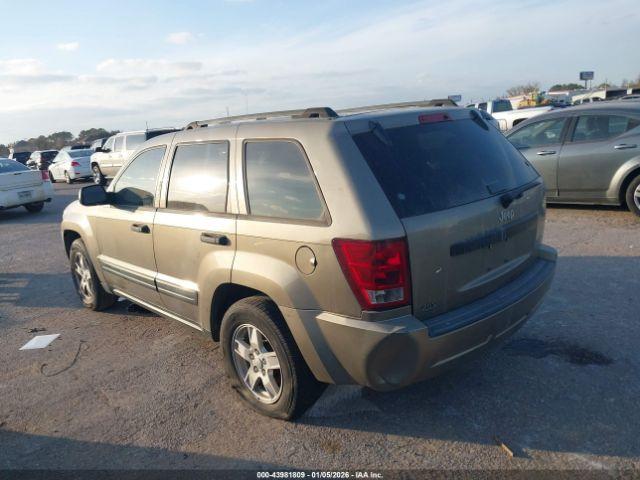 Jeep Grand Cherokee Laredo Image 9