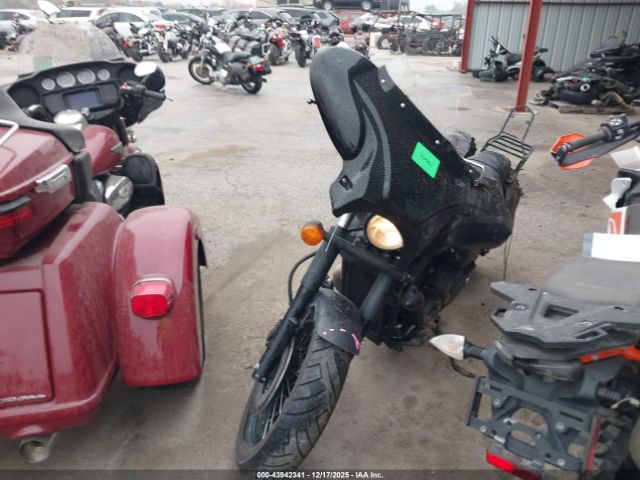 Honda Vt750 C2b Image 4