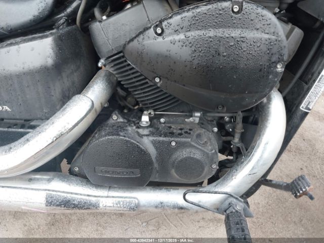 Honda Vt750 C2b Image 10