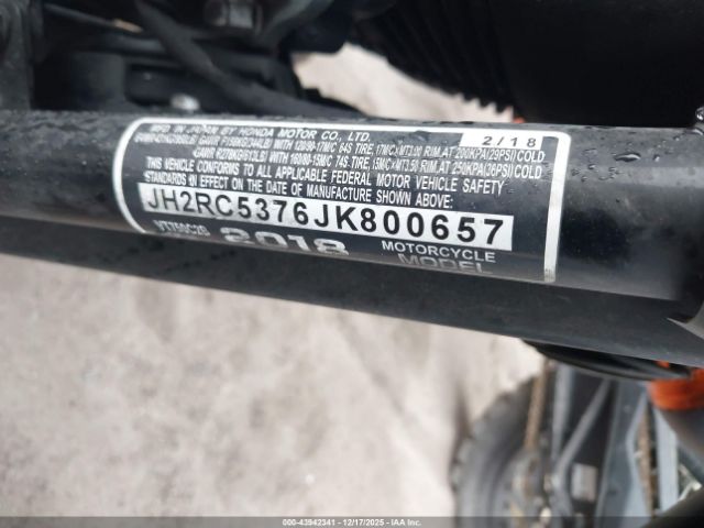 Honda Vt750 C2b Image 2