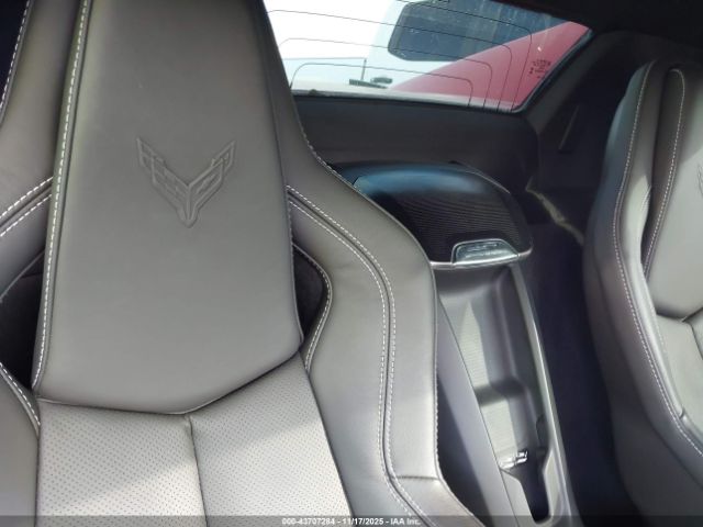 Chevrolet Corvette Rwd  2lt Image 10