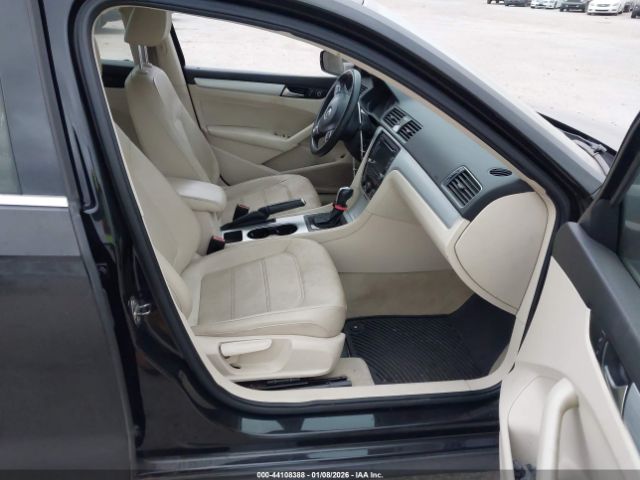 Volkswagen Passat 2.5l Se Image 10