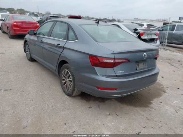 Volkswagen Jetta Image 7