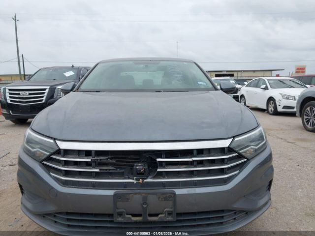 Volkswagen Jetta Image 11