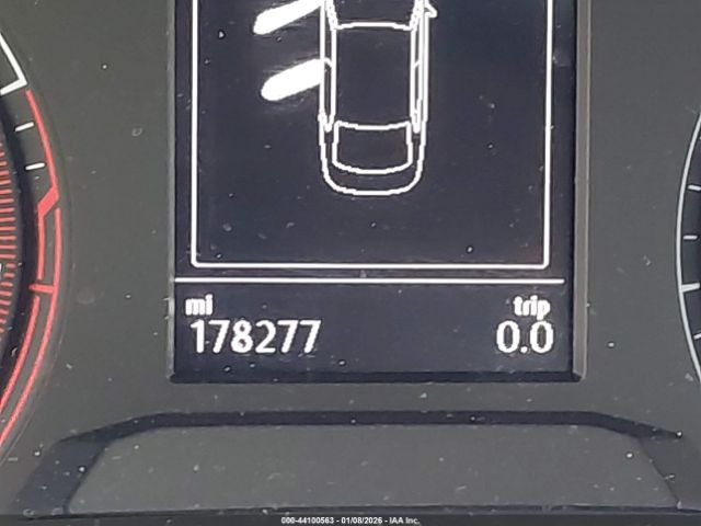 Volkswagen Jetta Image 8