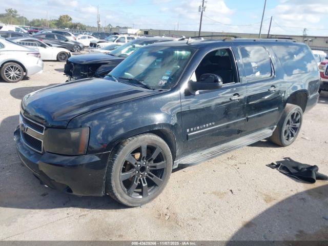 Chevrolet Suburban 1500 Ls Image 3