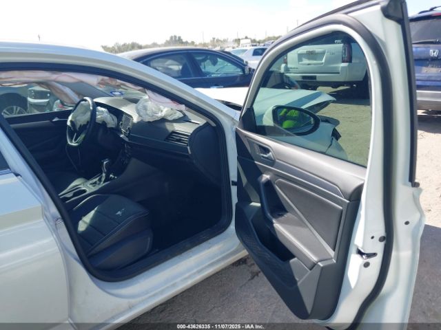 Volkswagen Jetta 1.5t Se Image 11