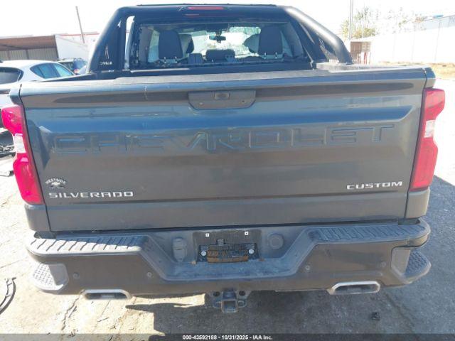 Chevrolet Silverado 1500 4wd  Short Bed Custom Trail Boss Image 11
